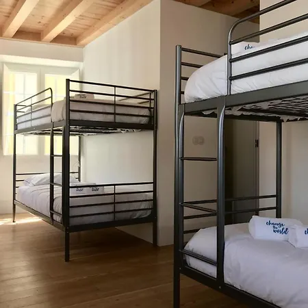 Change The World Hostels - Coimbra - Almedina-3
